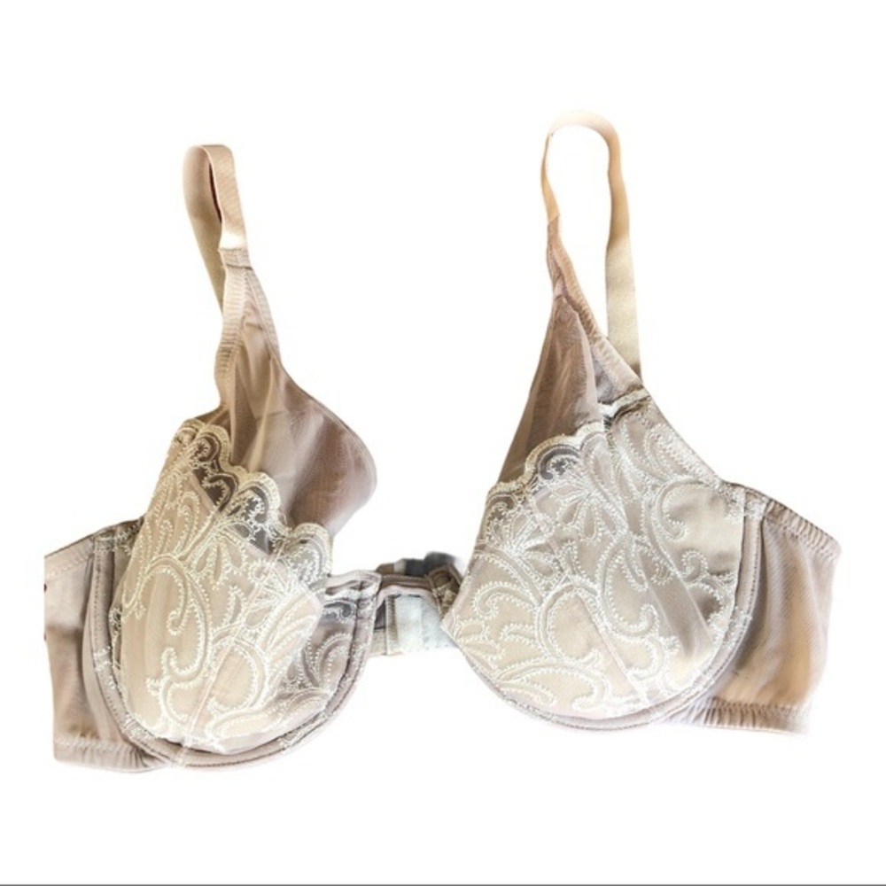 Natori lace bra size 38D